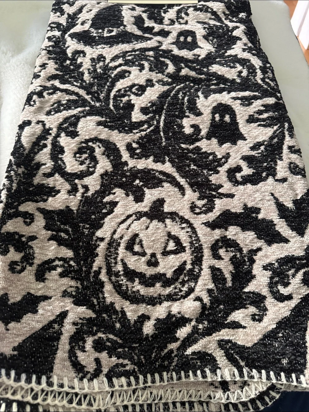 Magaschoni Black & Cream Halloween Jacquard Throw